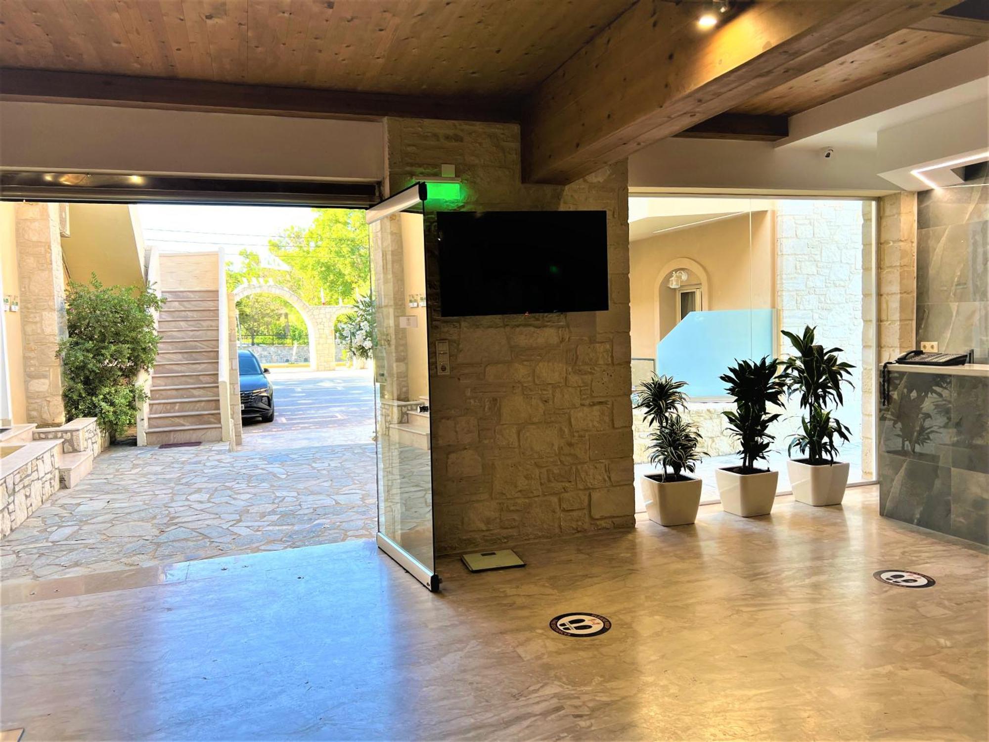 Lili Hotel Gazi Екстер'єр фото