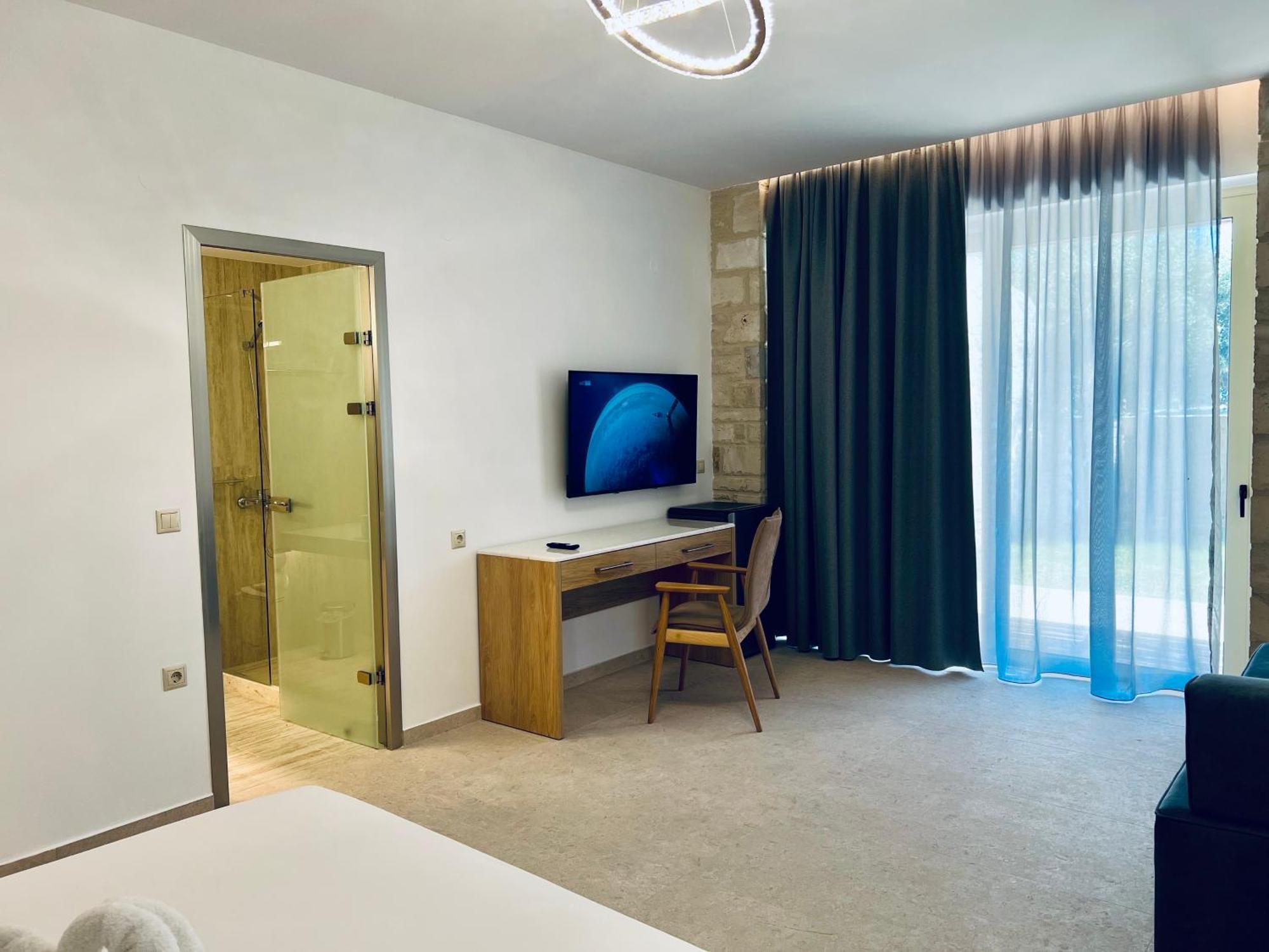Lili Hotel Gazi Екстер'єр фото