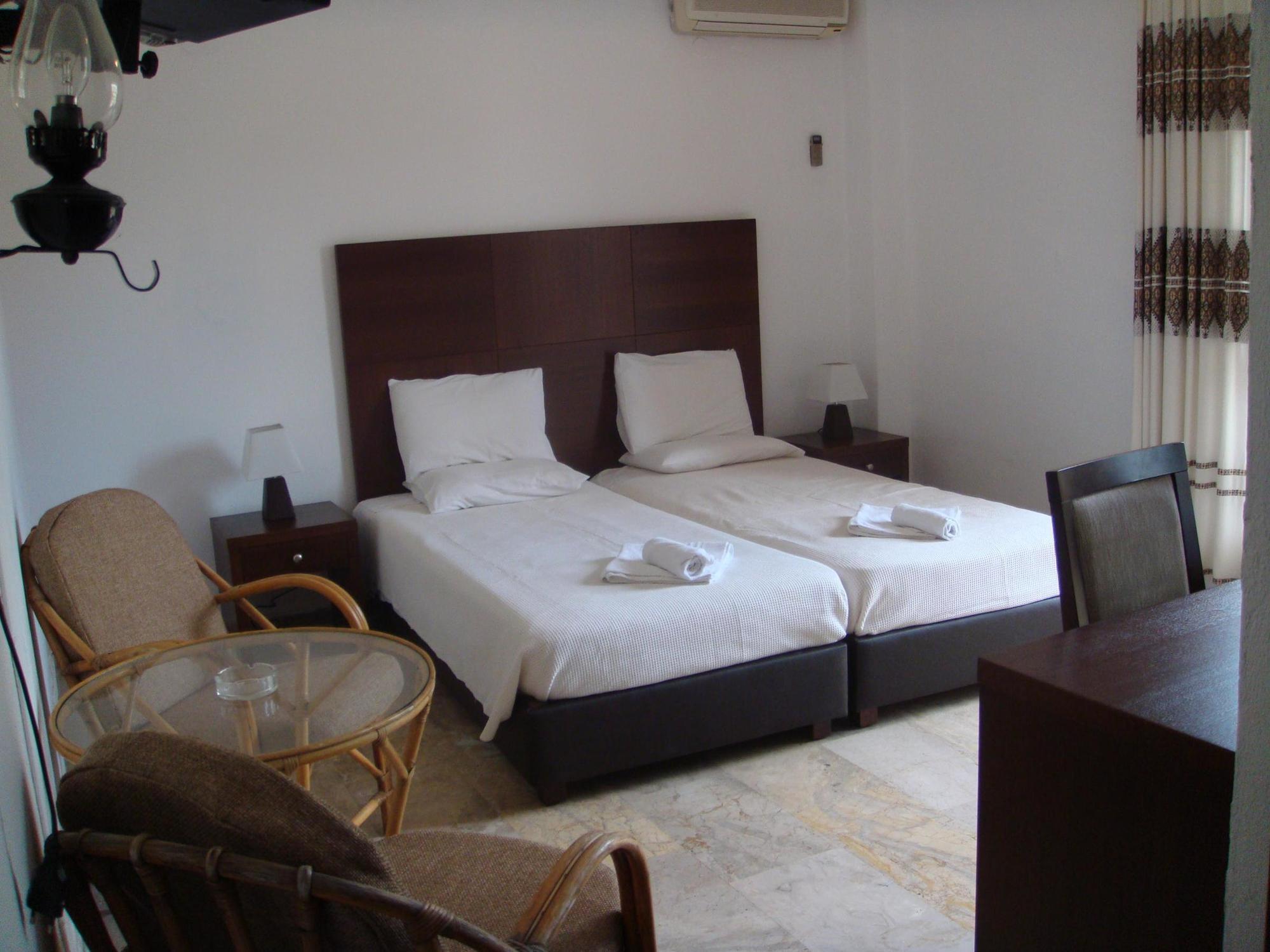 Lili Hotel Gazi Екстер'єр фото